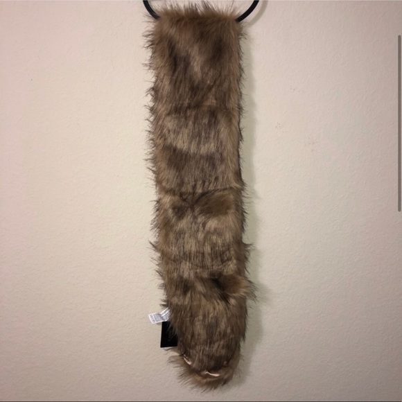 Forever 21 Faux Fur Stole NWOT - Picture 2 of 2
